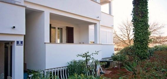 Apartment Parenzana Porec Bagian luar foto
